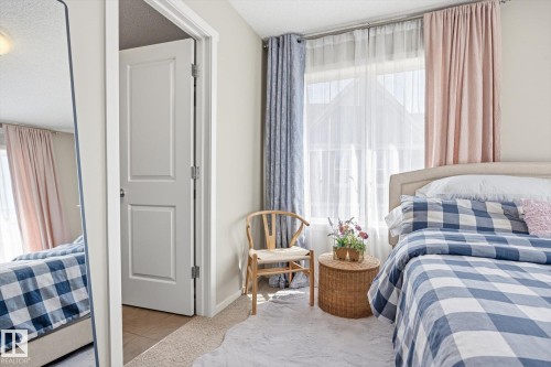 153 603 Watt Boulevard, Edmonton, AB - Indoor Photo Showing Bedroom
