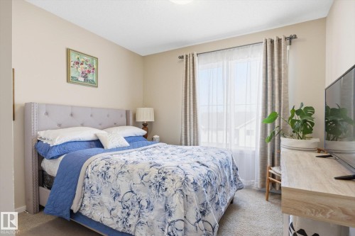 153 603 Watt Boulevard, Edmonton, AB - Indoor Photo Showing Bedroom