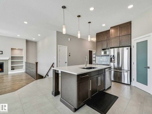 7515 173 Avenue, Edmonton, AB - Indoor Photo Showing Kitchen With Upgraded Kitchen