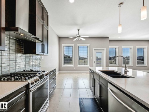 7515 173 Avenue, Edmonton, AB - Indoor Photo Showing Kitchen With Double Sink With Upgraded Kitchen