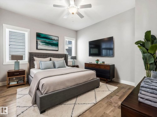 7515 173 Avenue, Edmonton, AB - Indoor Photo Showing Bedroom