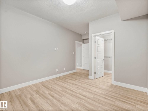 7515 173 Avenue, Edmonton, AB - Indoor Photo Showing Other Room