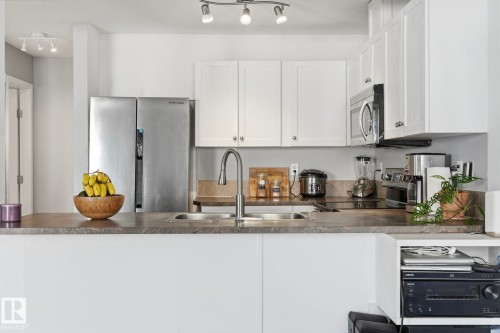 123 150 Edwards Drive, Edmonton, AB 