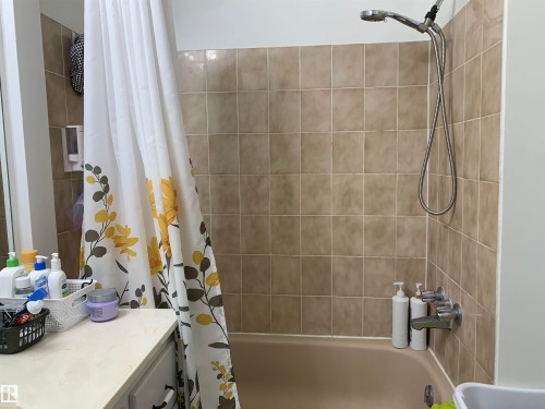 11305 89 Street, Edmonton, AB - Indoor Photo Showing Bathroom