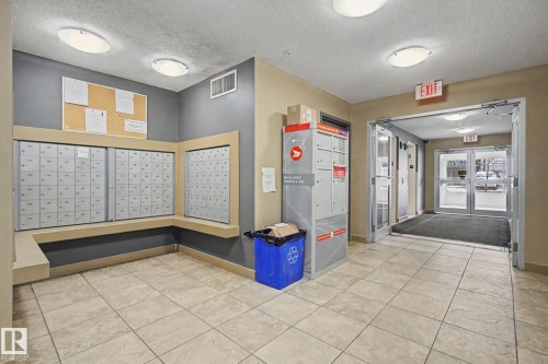 214 17011 67 Avenue, Edmonton, AB - Indoor Photo Showing Other Room