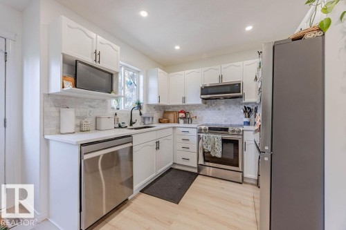 12828 126 Street, Edmonton, AB - Indoor Photo Showing Kitchen
