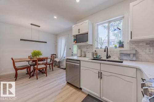 12828 126 Street, Edmonton, AB - Indoor Photo Showing Kitchen