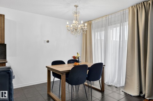 21722 99A Avenue Nw, Edmonton, AB - Indoor Photo Showing Dining Room