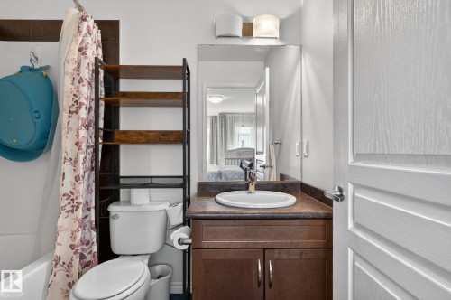21722 99A Avenue Nw, Edmonton, AB - Indoor Photo Showing Bathroom