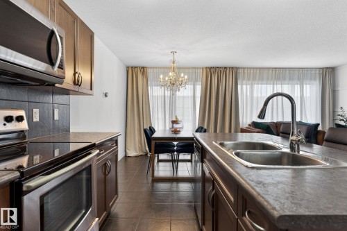 21722 99A Avenue Nw, Edmonton, AB - Indoor Photo Showing Kitchen With Double Sink