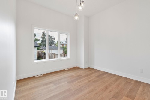 11036 128 Street, Edmonton, AB - Indoor Photo Showing Other Room