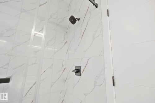 11036 128 Street, Edmonton, AB - Indoor Photo Showing Bathroom