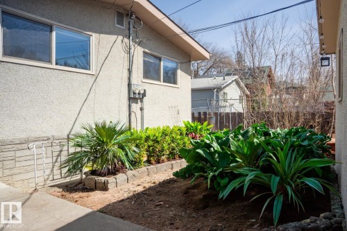 10649 67 Avenue, Edmonton, AB - Outdoor