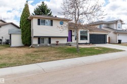 9 DARLINGTON Drive Sherwood Park, AB T8H 1P4