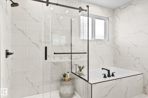 161 Graybriar Drive, Stony Plain, AB - Indoor Photo Showing Bathroom