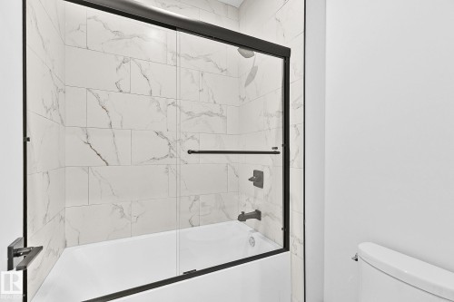 161 Graybriar Drive, Stony Plain, AB - Indoor Photo Showing Bathroom