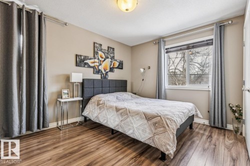 12513 120 Avenue, Edmonton, AB - Indoor Photo Showing Bedroom