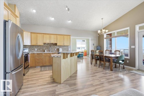 72 Beach Ave, Rural Leduc County, AB - Indoor