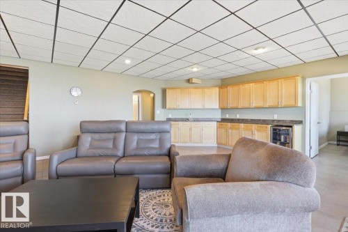 72 Beach Ave, Rural Leduc County, AB - Indoor Photo Showing Living Room