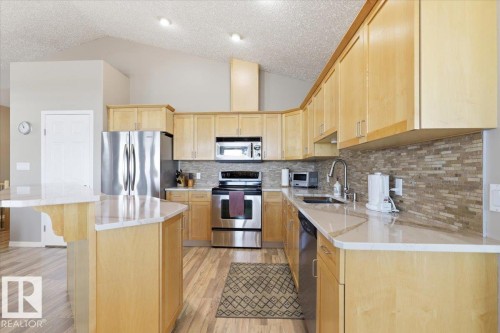 72 Beach Ave, Rural Leduc County, AB - Indoor Photo Showing Kitchen With Upgraded Kitchen