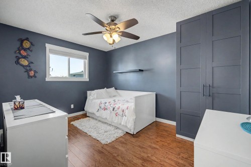4109 44 Avenue, Stony Plain, AB - Indoor Photo Showing Bedroom
