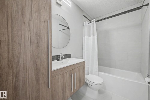 4109 44 Avenue, Stony Plain, AB - Indoor Photo Showing Bathroom