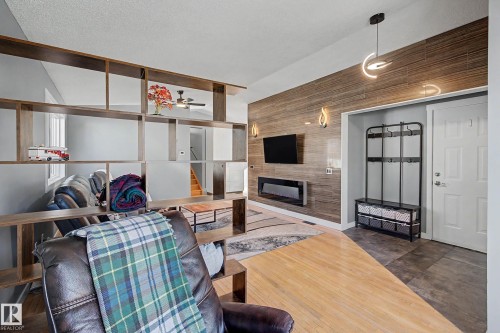 4109 44 Avenue, Stony Plain, AB - Indoor With Fireplace