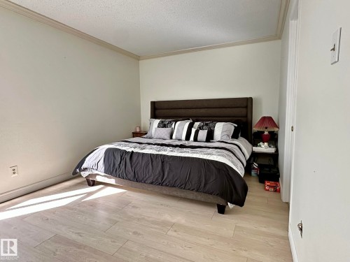2304 151 Avenue, Edmonton, AB 