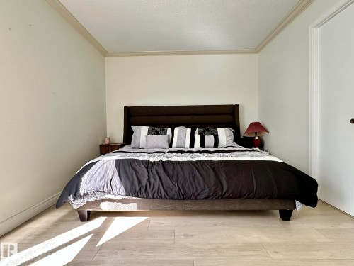 2304 151 Avenue, Edmonton, AB 