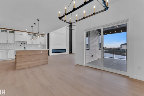 21 Axelwood Crescent, Spruce Grove, AB - Indoor Photo Showing Kitchen