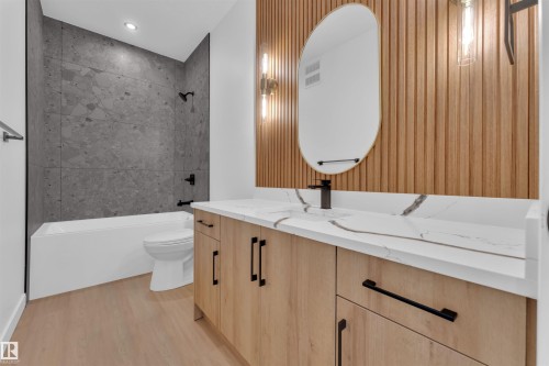 21 Axelwood Crescent, Spruce Grove, AB - Indoor Photo Showing Bathroom