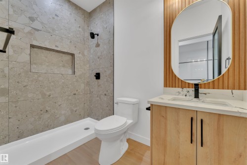 21 Axelwood Crescent, Spruce Grove, AB - Indoor Photo Showing Bathroom