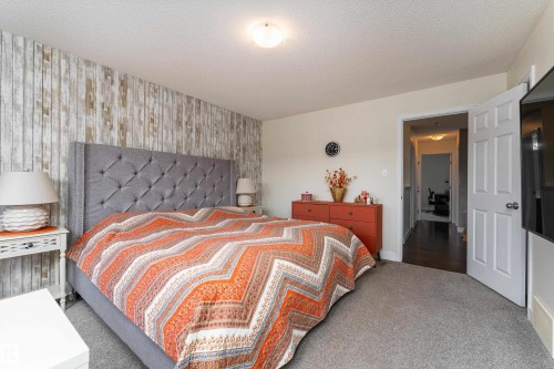 9538 Simpson Court, Edmonton, AB - Indoor Photo Showing Bedroom