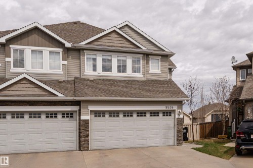 9538 Simpson Court, Edmonton, AB - Outdoor With Facade