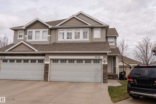 9538 Simpson Court, Edmonton, AB - Outdoor With Facade