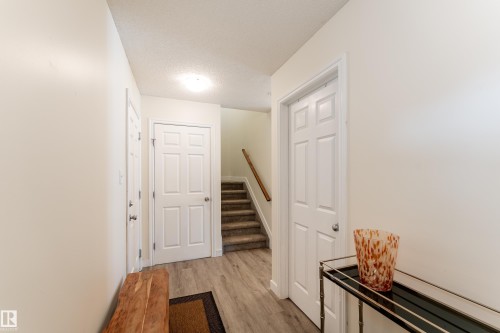 9538 Simpson Court, Edmonton, AB - Indoor Photo Showing Other Room