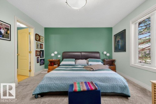 11686 15 Avenue, Edmonton, AB - Indoor Photo Showing Bedroom