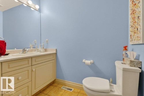 11686 15 Avenue, Edmonton, AB - Indoor Photo Showing Bathroom