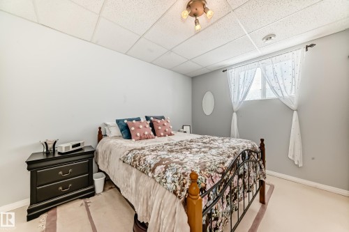 8 54514 Rr12, Rural Lac Ste. Anne County, AB - Indoor Photo Showing Bedroom