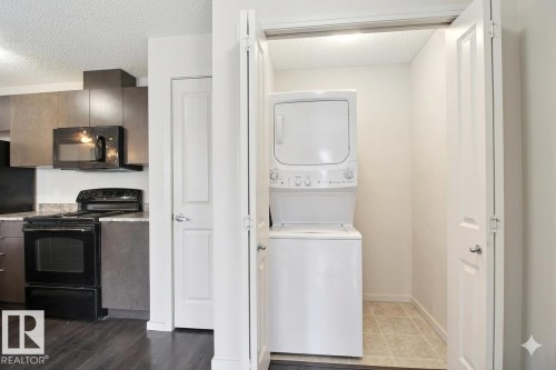 324 344 Windermere Road, Edmonton, AB - Indoor Photo Showing Laundry Room