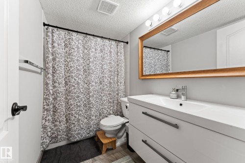 311 9640 105 Street, Edmonton, AB - Indoor Photo Showing Bathroom