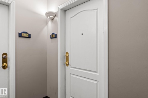 311 9640 105 Street, Edmonton, AB - Indoor Photo Showing Other Room