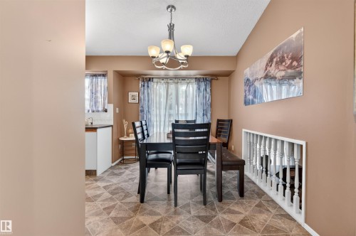 9347 175 Avenue, Edmonton, AB - Indoor Photo Showing Dining Room