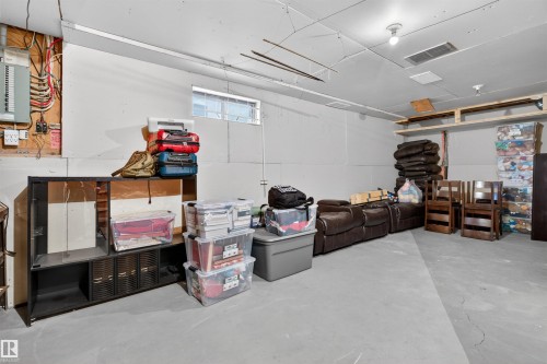 9347 175 Avenue, Edmonton, AB - Indoor