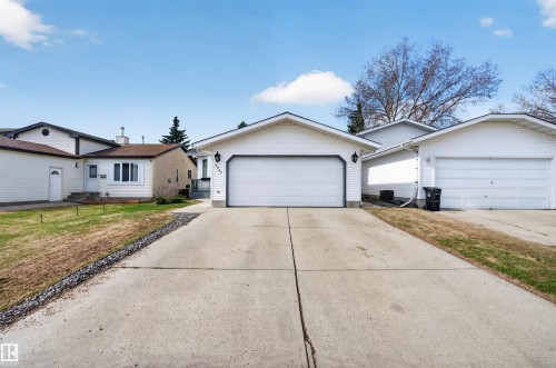 9347 175 Avenue, Edmonton, AB - Outdoor