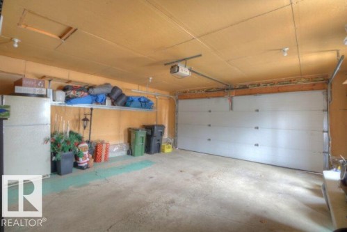 9347 175 Avenue, Edmonton, AB - Indoor Photo Showing Garage