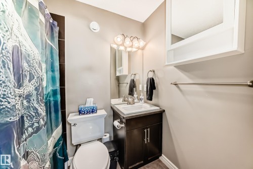 26 South Creek Wynd, Stony Plain, AB - Indoor Photo Showing Bathroom