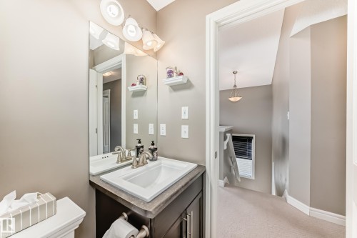 26 South Creek Wynd, Stony Plain, AB - Indoor Photo Showing Bathroom