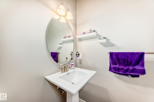 26 South Creek Wynd, Stony Plain, AB - Indoor Photo Showing Bathroom