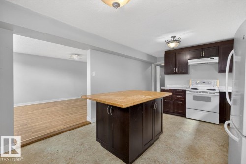 12725–12727 83 St, Edmonton, AB - Indoor Photo Showing Kitchen